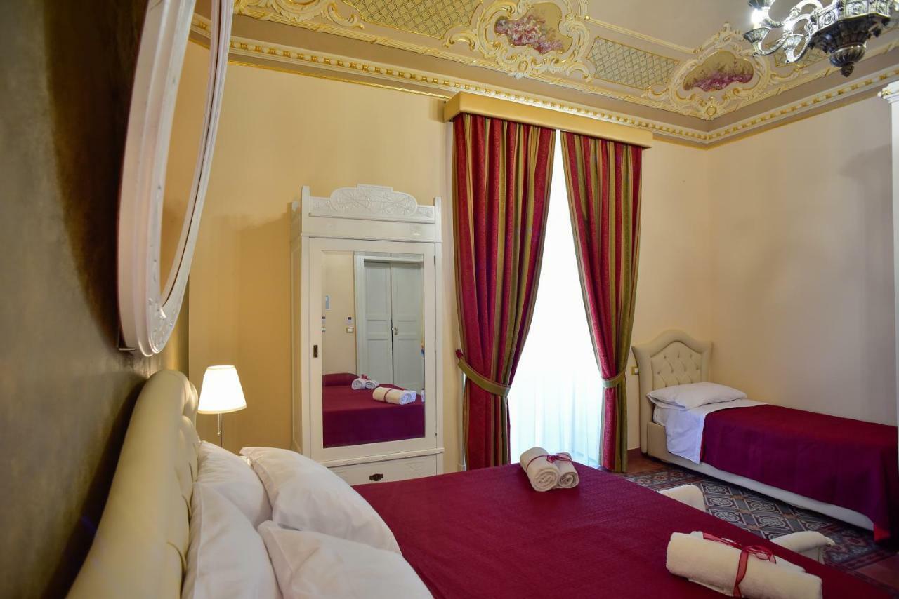 Palazzo degli Affreschi Bed and Breakfast Catania Esterno foto